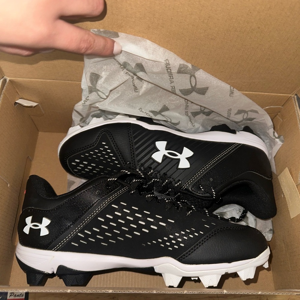 Under Armour Black Soccer Cleats